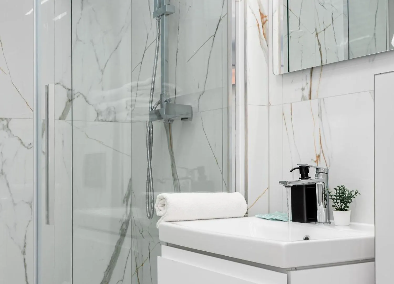 Warsaw Modern Stay